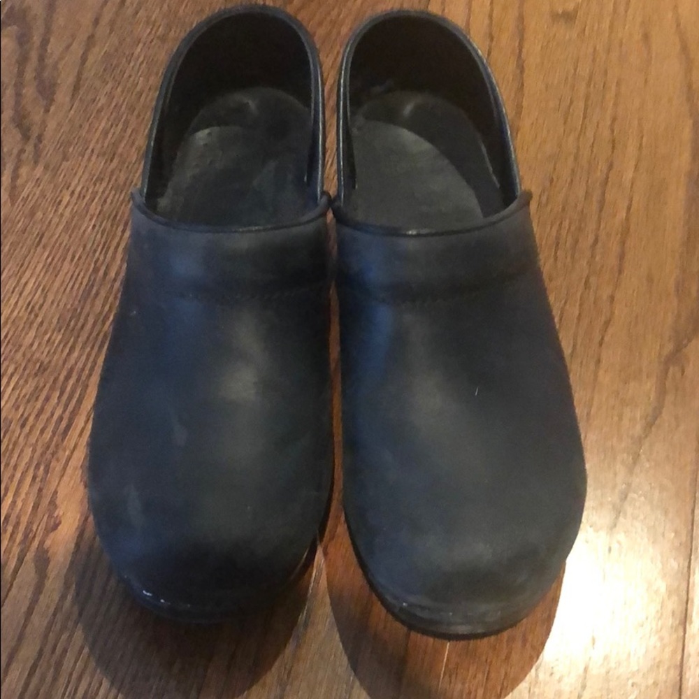 dansko clogs - Picture 2 of 3